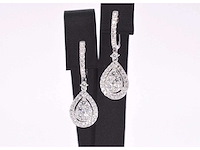 Druppelvormige oorhangers met briljant geslepen diamanten