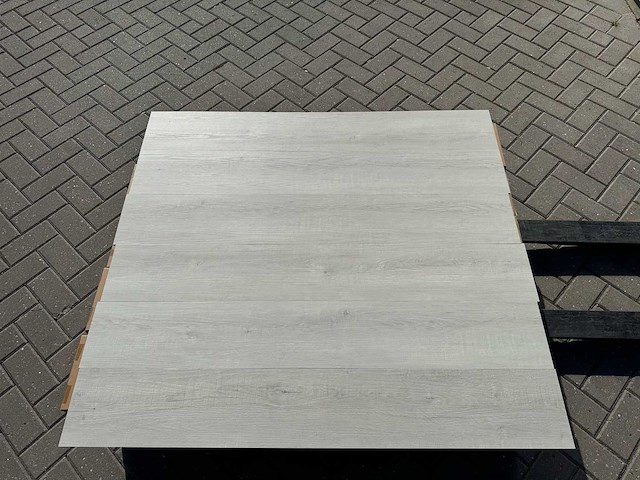 Dryback eiken grijs 150m2 - pvc floor - afbeelding 1 van  3