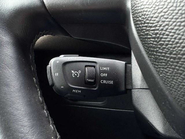 Ds - 3 crossback - 1.2 pt perf. line+ - car - 2020|k-172-zt|iaw - afbeelding 5 van  26