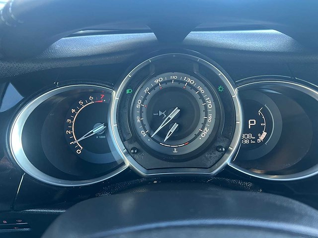 Ds 3 1.2 puretech sp chic automaat, kb-549-x - afbeelding 5 van  27