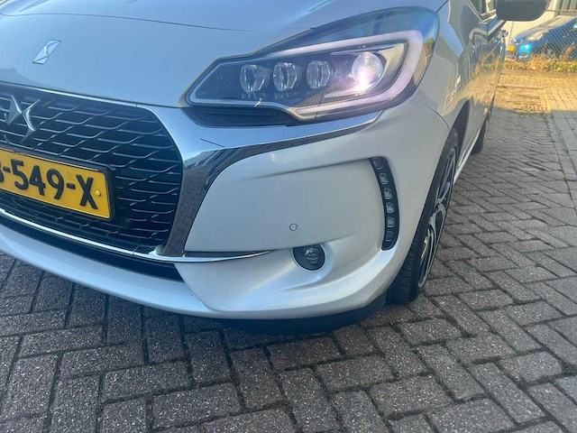 Ds 3 1.2 puretech sp chic automaat, kb-549-x - afbeelding 2 van  25