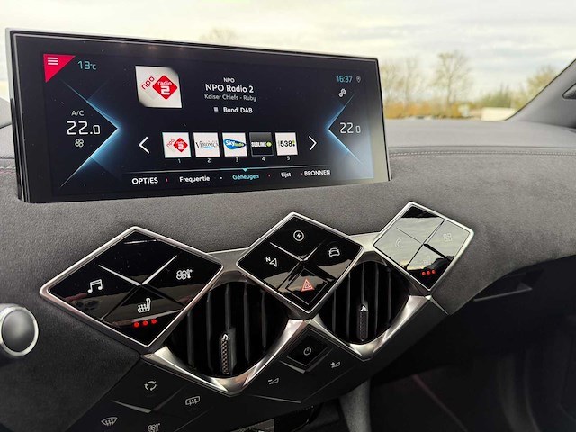 Ds 3 crossback e-tense business , j-980-nh - afbeelding 16 van  24