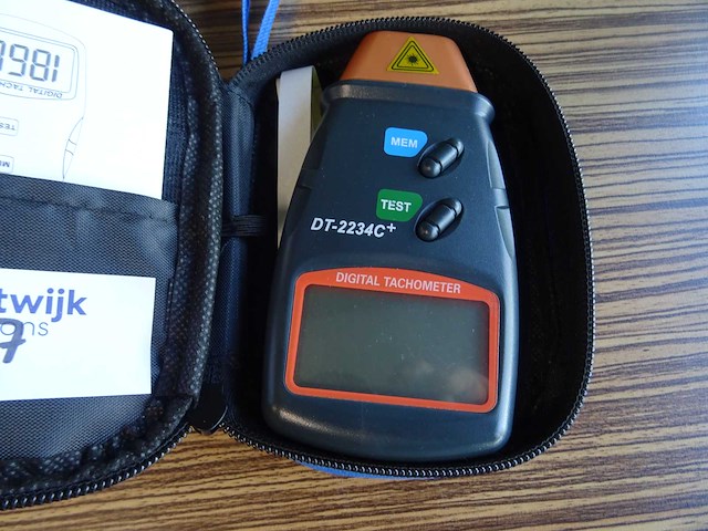 Dt-2234c+ - digitale tachometer - afbeelding 1 van  1