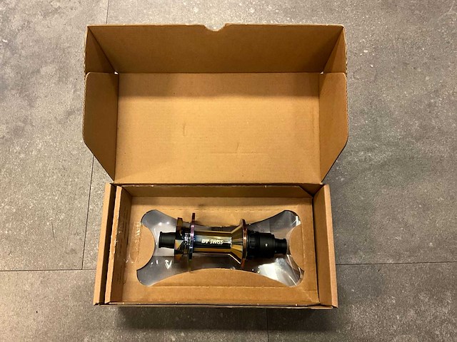 Dt swiss 240 atb naaf - afbeelding 1 van  4