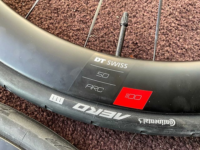 Dt swiss 50 arc 1100 carbon wielset - 622x20tc - afbeelding 7 van  8