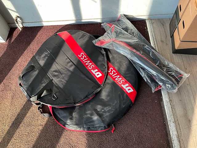 Dt swiss 50 arc 1100 carbon wielset - 622x20tc - afbeelding 8 van  8