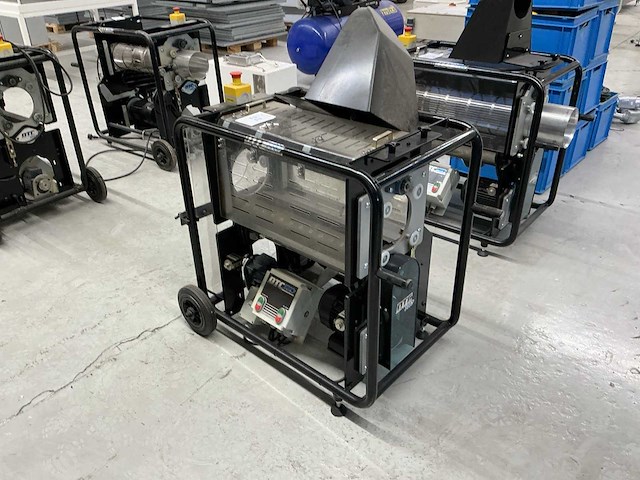 Dtcpro snijmachine voor het oogsten van bloemen en planten - afbeelding 4 van  7