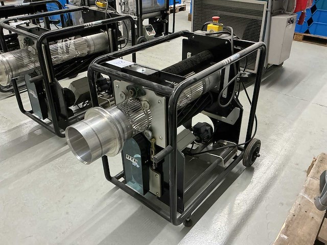 Dtcpro snijmachine voor het oogsten van bloemen en planten - afbeelding 1 van  8
