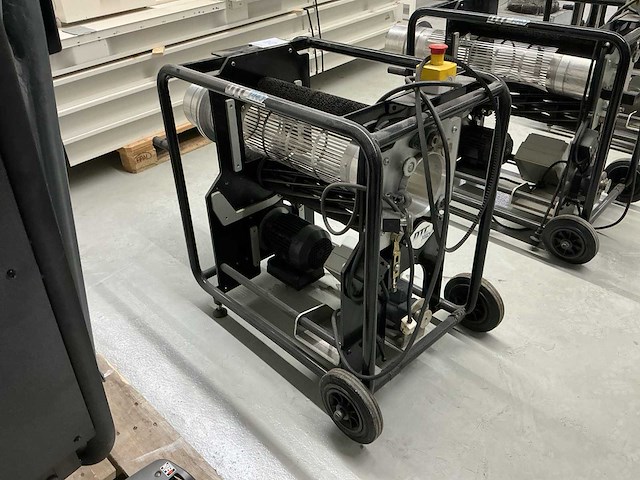Dtcpro snijmachine voor het oogsten van bloemen en planten - afbeelding 4 van  8