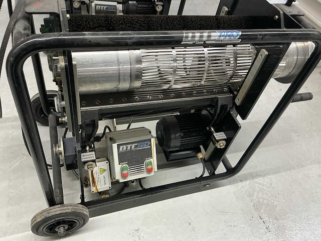 Dtcpro snijmachine voor het oogsten van bloemen en planten - afbeelding 6 van  8