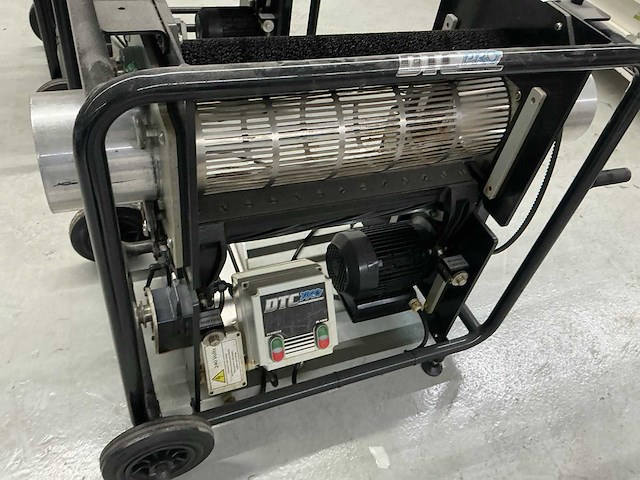 Dtcpro snijmachine voor het oogsten van bloemen en planten - afbeelding 7 van  8