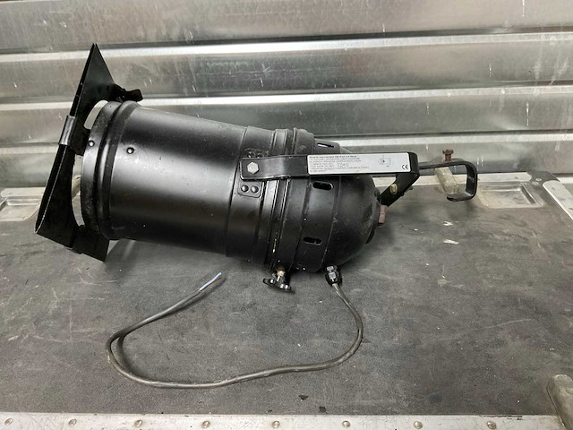 Dts mod par 64 feestverlichting retro - afbeelding 4 van  7