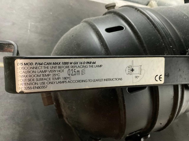 Dts mod par 64 feestverlichting retro - afbeelding 1 van  1