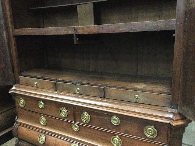 Dubbel gebogen kabinet - afbeelding 4 van  4