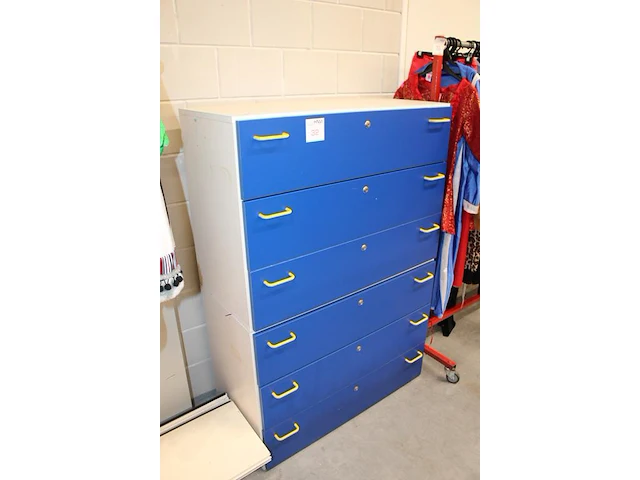 Dubbel ladekast met zes laden. afmeting 100 x 47 cm. totale hoogte 143 cm - afbeelding 2 van  4