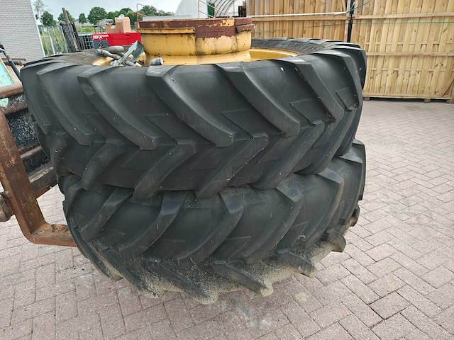 Dubbel lucht wielen voor loader - afbeelding 2 van  4
