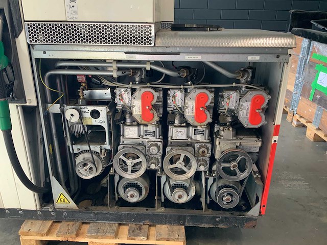 Dubbel pompstation met luifel - afbeelding 14 van  31