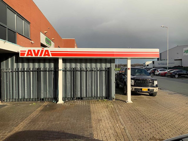 Dubbel pompstation met luifel - afbeelding 20 van  31