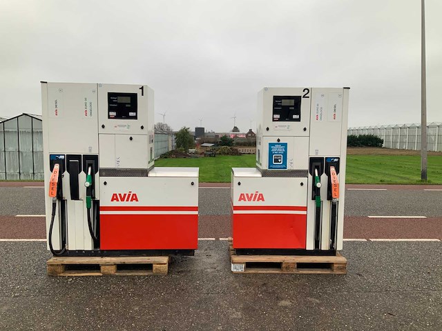 Dubbel pompstation met luifel - afbeelding 12 van  31