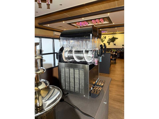 Dubbel slushpuppy automaat - afbeelding 4 van  5