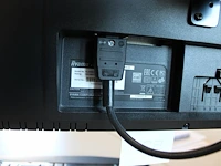 Dubbele 24 inch monitor iiyama op beugel met toetsenbord en muis. - afbeelding 2 van  3