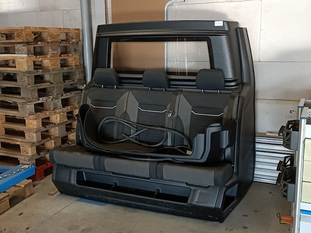 Dubbele cabine bank met tussenschot, breedte ca. 165 cm - afbeelding 1 van  9