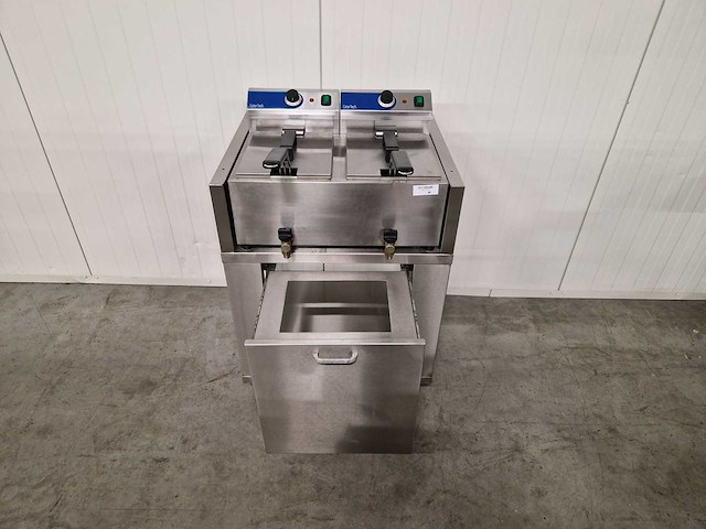 Dubbele friteuse - catertech - 230v - afbeelding 2 van  2
