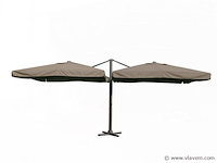 Dubbele hangende parasol taupe / sandy (2 * 300x300cm) - afbeelding 1 van  3