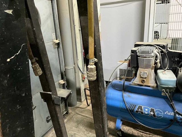 Dubbele lijmbank - afbeelding 3 van  12