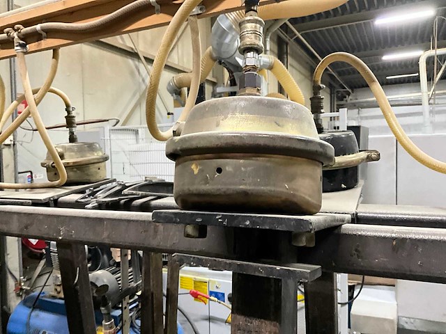 Dubbele lijmbank - afbeelding 9 van  12