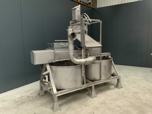 Dubbele mengtank met navuller - afbeelding 10 van  12