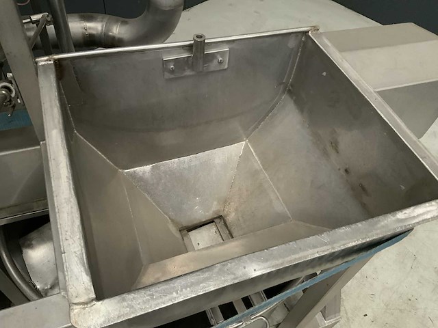 Dubbele mengtank met navuller - afbeelding 3 van  5