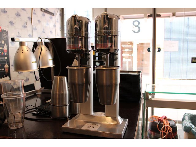 Dubbele milkshake mixer vema frullini fl 2006 met 8 bekers. - afbeelding 1 van  3