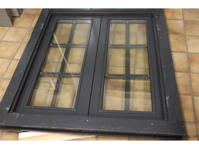 Dubbele raamkozijn - 114x8x126.5cm - afbeelding 3 van  6