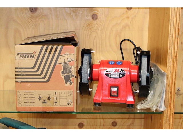 Dubbele slijpmachine femi 24n. nieuw in doos. - afbeelding 1 van  2