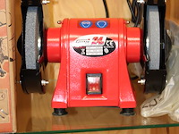 Dubbele slijpmachine femi 24n. nieuw in doos. - afbeelding 2 van  2