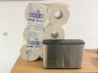Dubbele toilet dispenser tork incl 12 rollen (2400m) - afbeelding 1 van  5