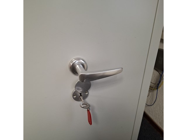 Dubbele wandige kast derametaal - afbeelding 4 van  4