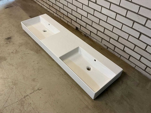 Dubbele wastafel 162 x 46 cm - afbeelding 1 van  5