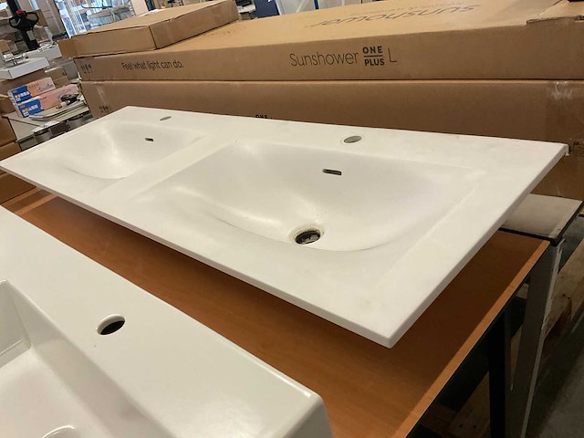 Dubbele wastafel solid surface 141x46 cm - afbeelding 1 van  3