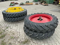 Dubbelluchtwielen john deere 4240s – alliance 300/95 r52 / vredestein 12.4-36 – südrad - afbeelding 7 van  13