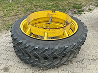 Dubbelluchtwielen john deere 4240s – alliance 300/95 r52 / vredestein 12.4-36 – südrad - afbeelding 9 van  13
