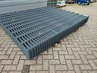Dubbelstaafs hekwerk 203 cm hoog 8 / 6 / 8 (19x) - afbeelding 1 van  7