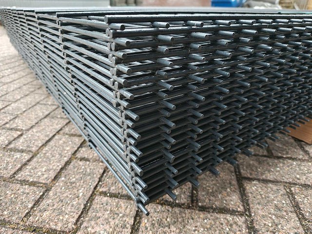 Dubbelstaafs hekwerk 203cm hoog 8 / 6 / 8 (21x) - afbeelding 5 van  6