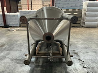 Dubbelwandige 24hl fermentors nieuw - afbeelding 5 van  8