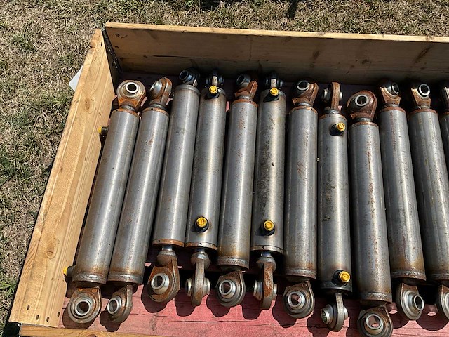 Dubbelwerkende hydrauliek cilinder (13x) - afbeelding 3 van  3