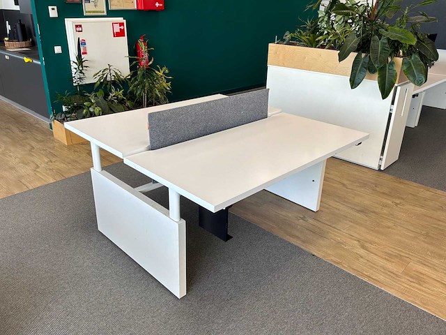 Dubbelzijdig bureau - afbeelding 2 van  6