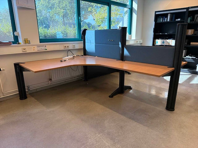 Dubbelzijdig bureau - afbeelding 3 van  6