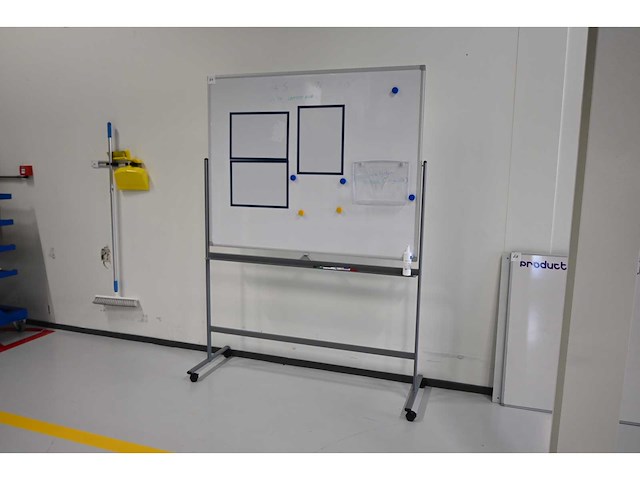 Dubbelzijdig mobiel magnetisch whiteboard - afbeelding 2 van  4