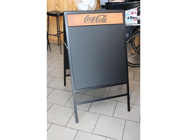 Dubbelzijdig stoepbord, afm. 65 x 109 cm. - afbeelding 2 van  2